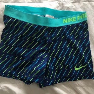 Size Large Women’s Nike Pro Athletic Shorts